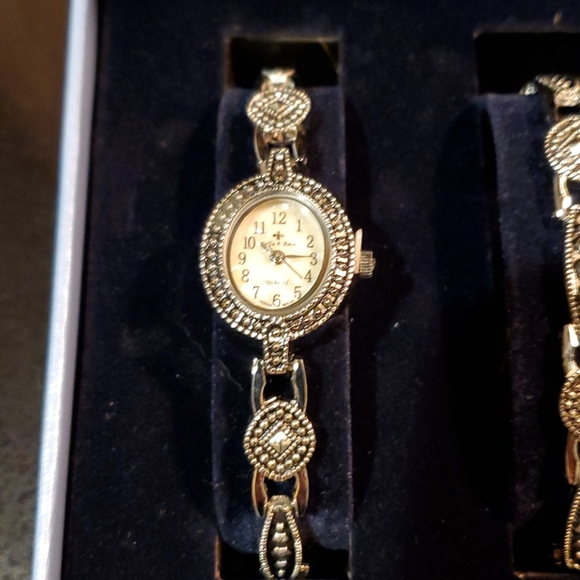 Bella & Rose Watch and Jewelry Set - Picture 2 of 6